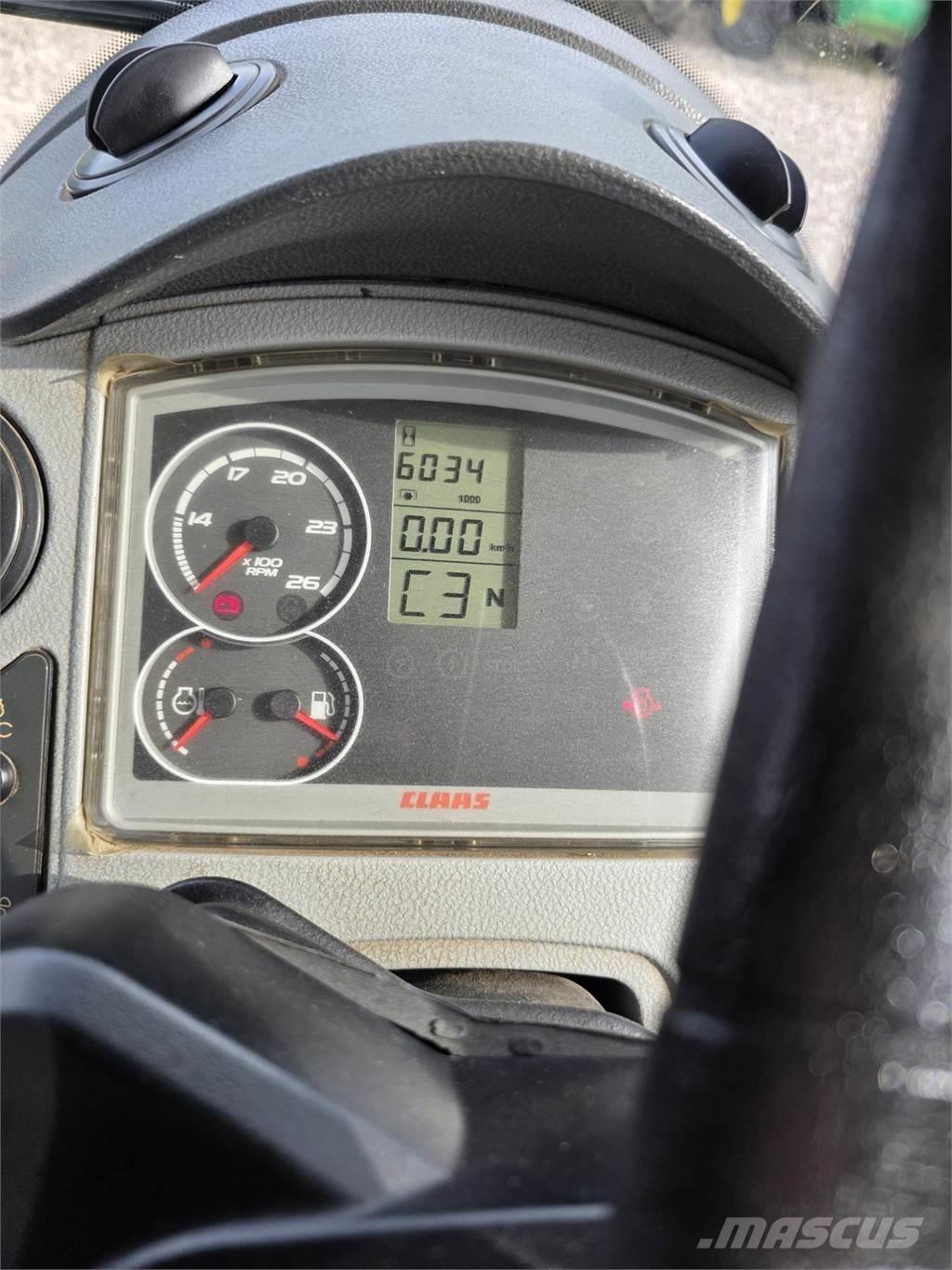 CLAAS Arion 620C 트랙터