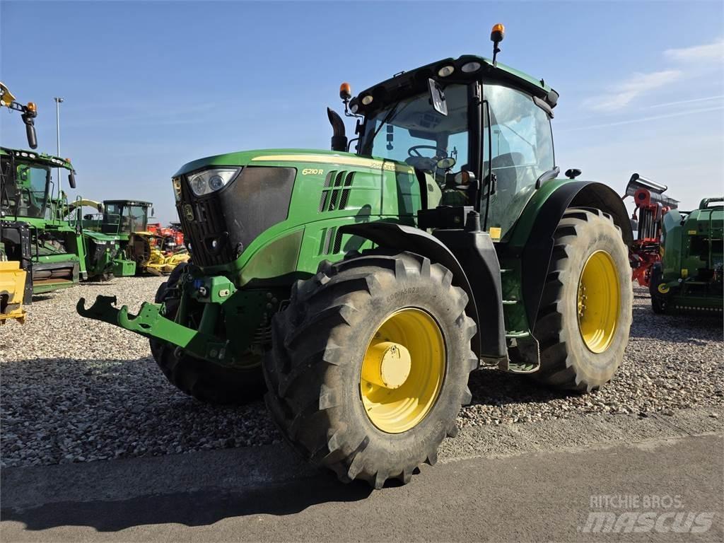 John Deere 6210R 트랙터
