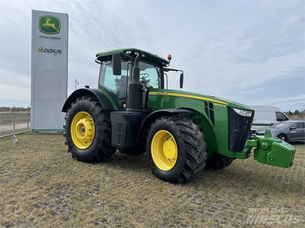 John Deere 8400R 트랙터