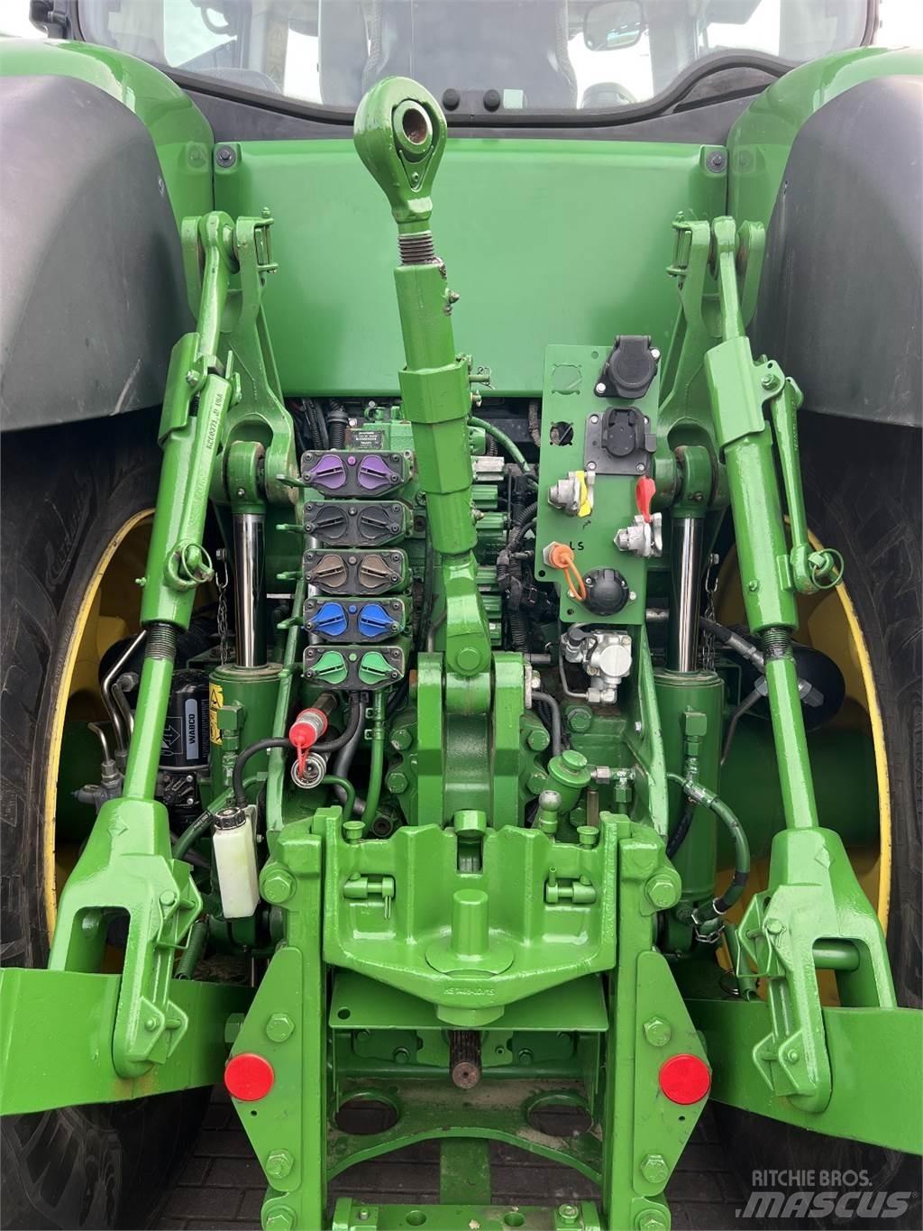 John Deere 8400R 트랙터