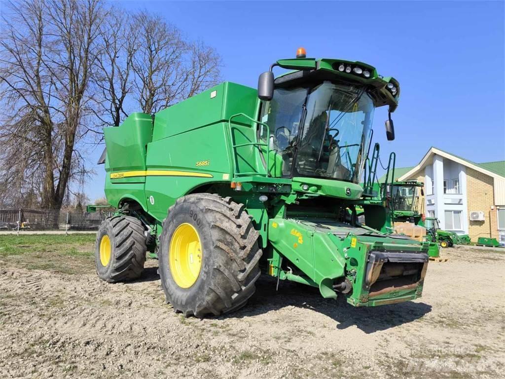 John Deere S685 콤바인 수확기