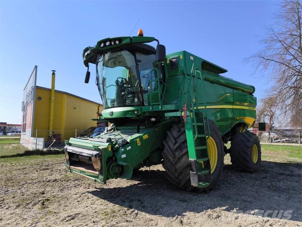 John Deere S685 콤바인 수확기