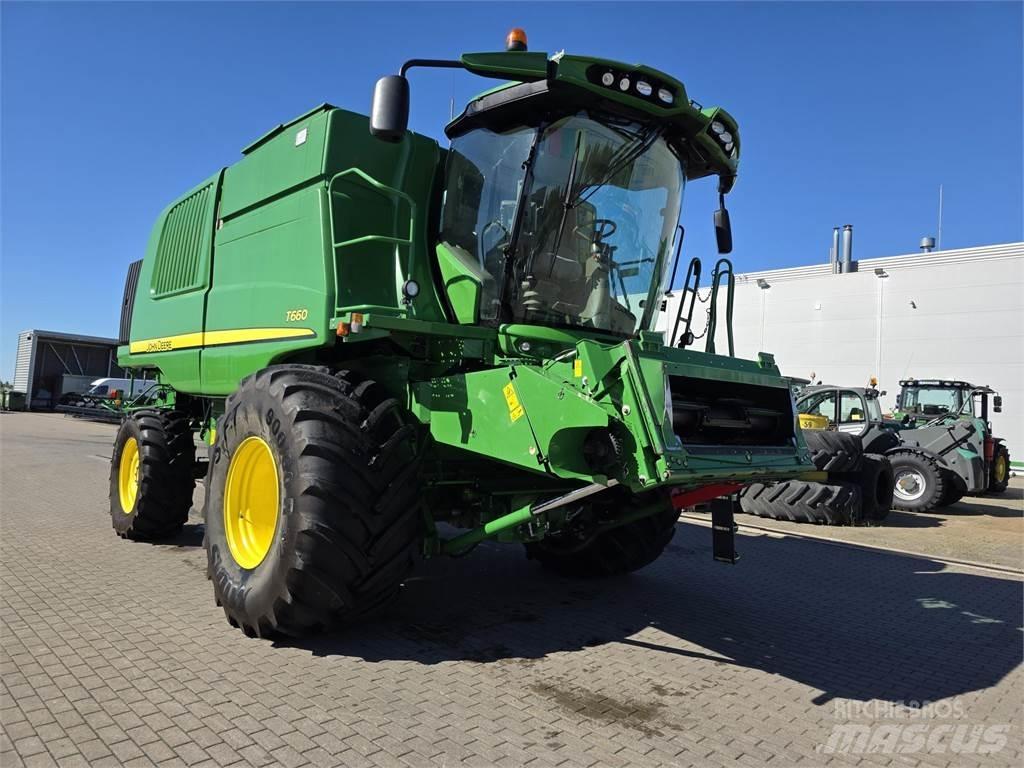 John Deere T660 콤바인 수확기