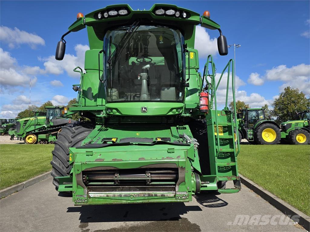 John Deere T670 콤바인 수확기