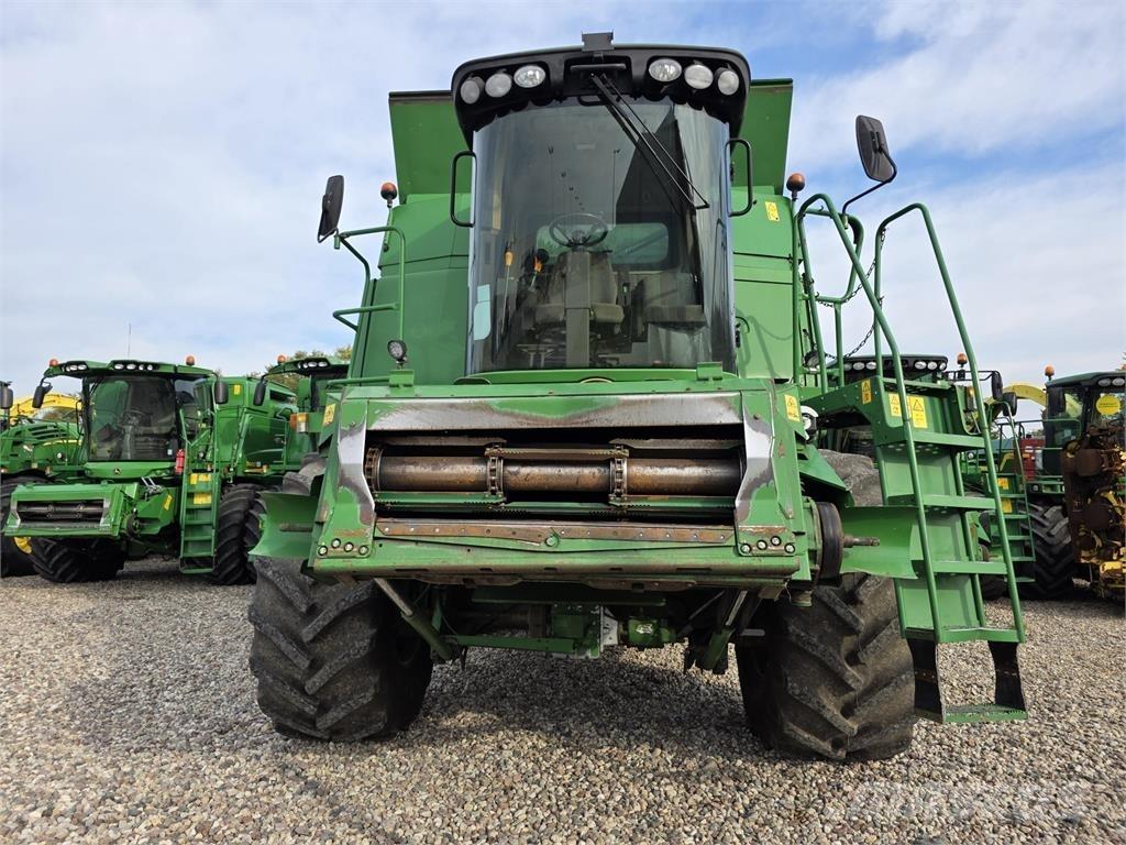 John Deere T670 콤바인 수확기