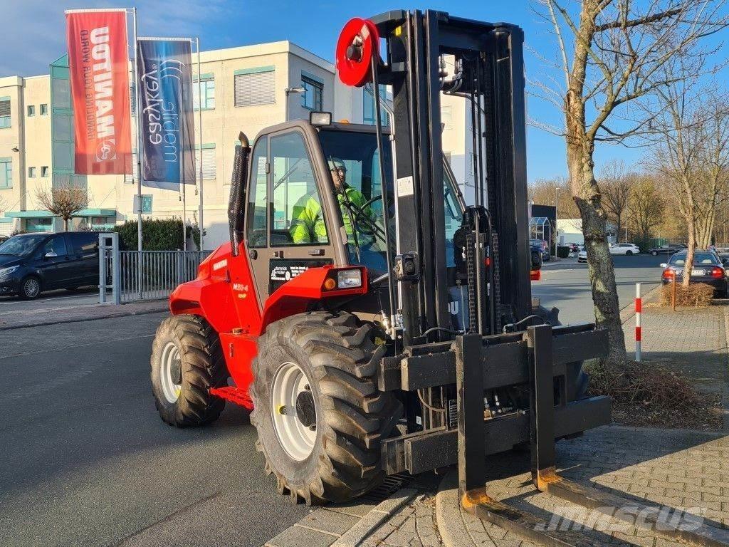 Manitou M50.4 험지용 트럭