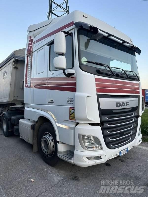 DAF XF460 DT 트랙터 유닛