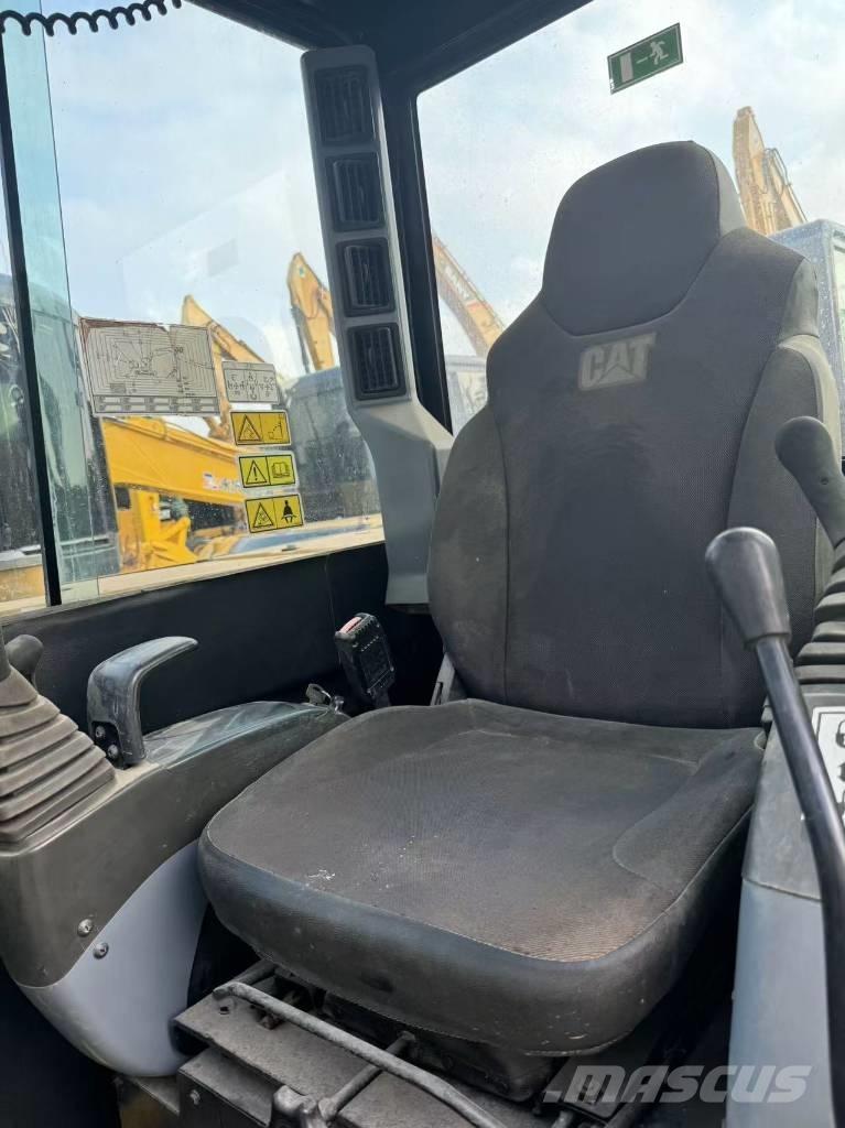 CAT 306E2 소형 굴삭기 7톤 미만