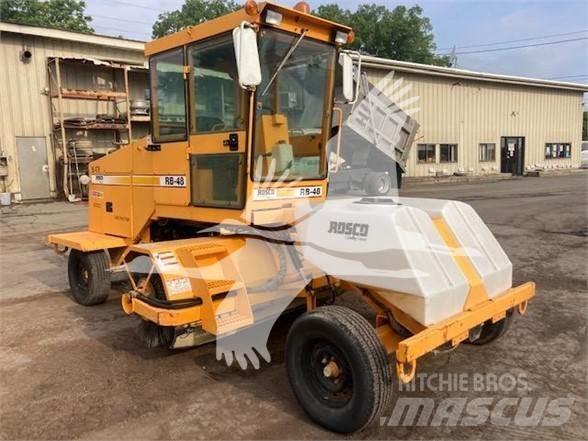 Rosco RB48 도로 청소차
