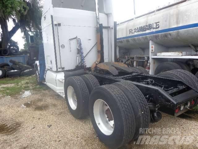 Kenworth T 660 트랙터 유닛