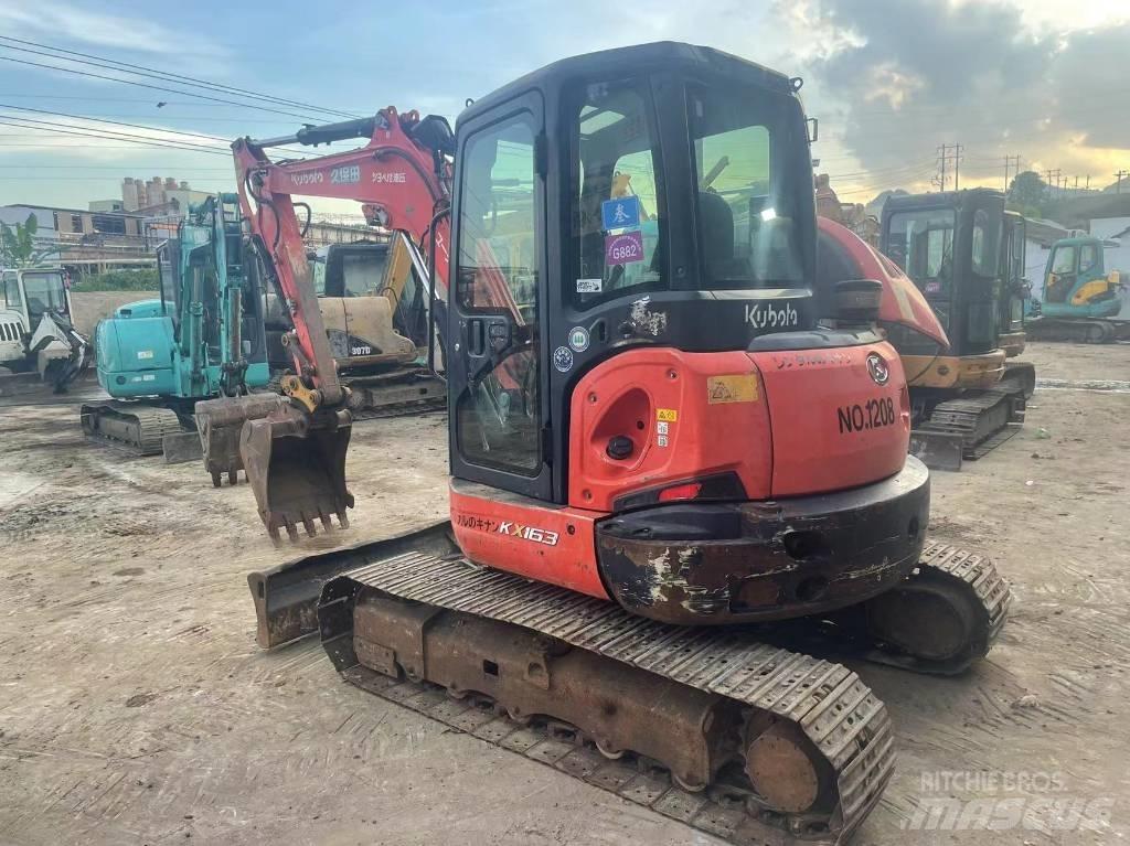 Kubota KX163 대형 굴삭기 29톤 이상