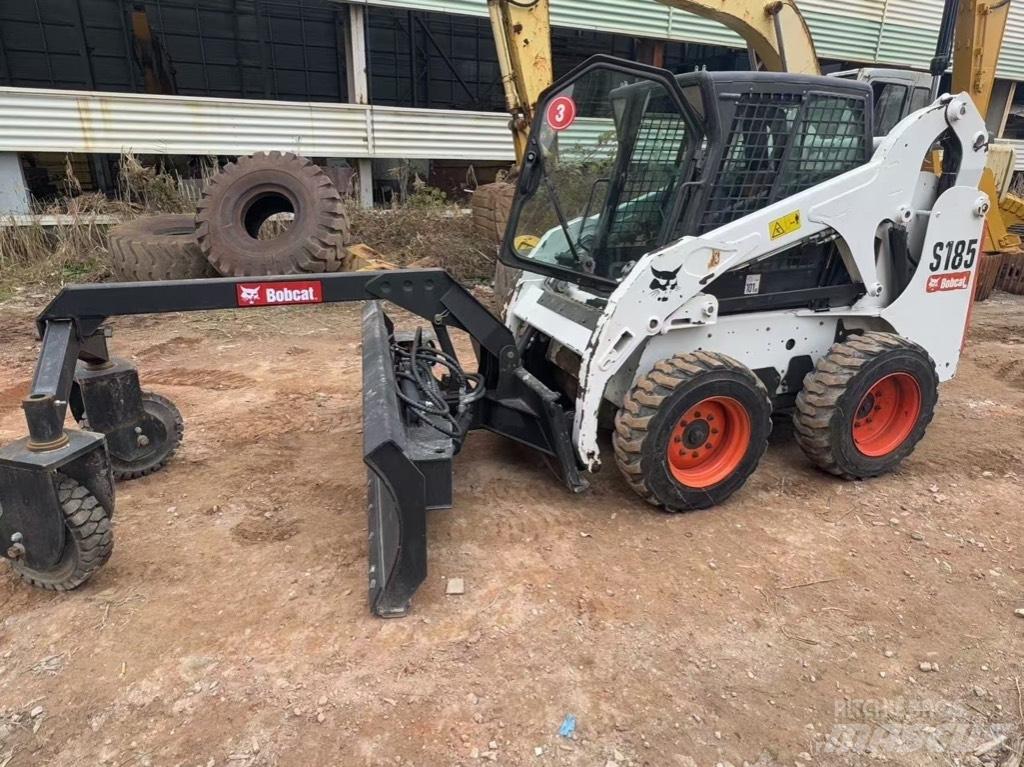 Bobcat S 185  스키드로더