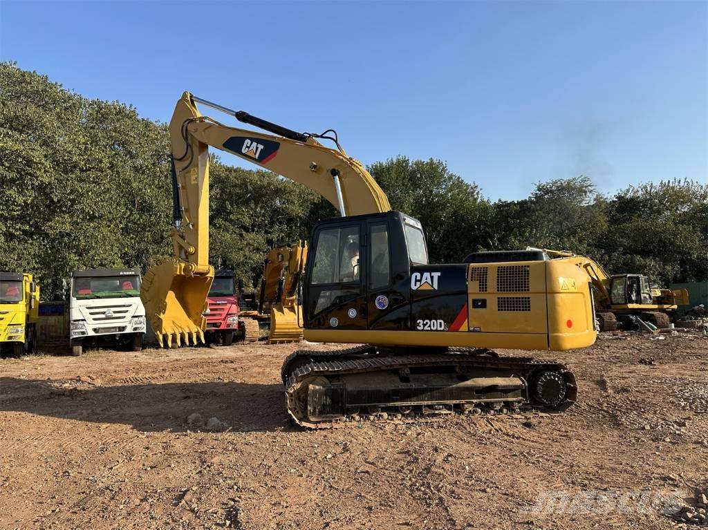 CAT 320 D 대형 굴삭기 29톤 이상