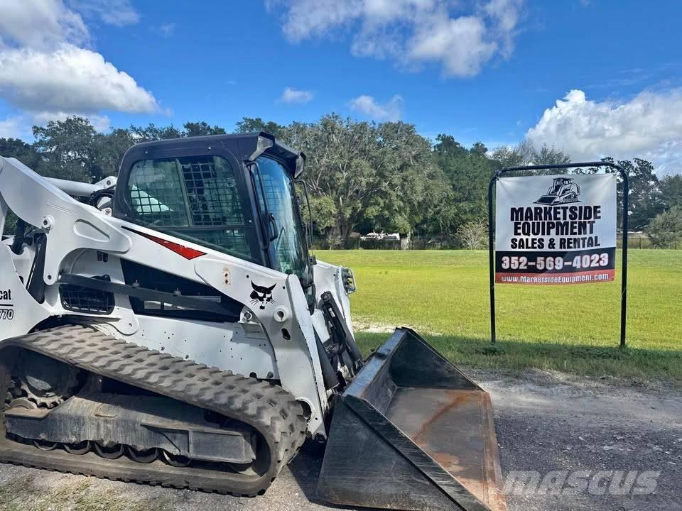 Bobcat T 770  스키드로더