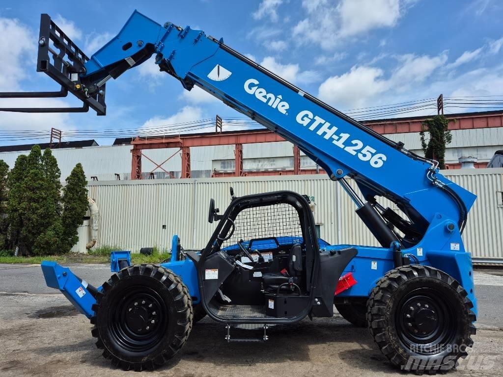 Genie GTH 1256 텔러 핸들러