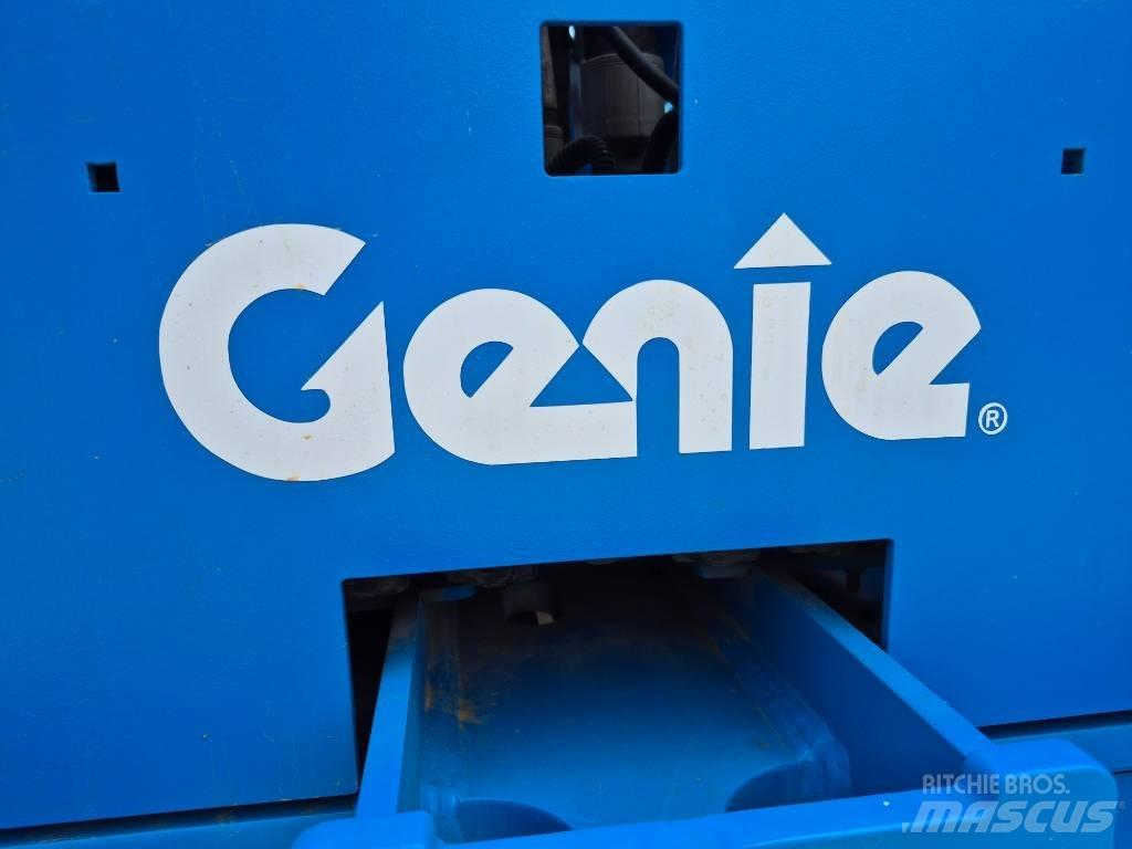 Genie GTH 1256 텔러 핸들러