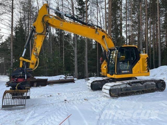 JCB 245 XR 대형 굴삭기 29톤 이상