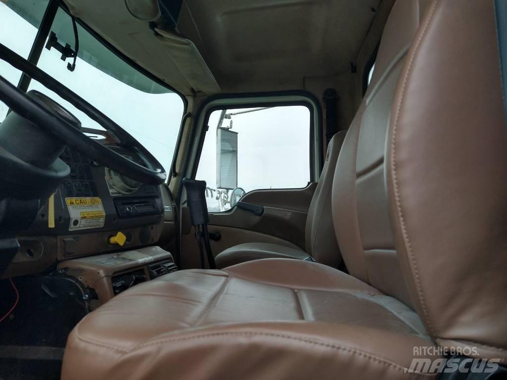 Mack CV 폐기물 수거 트럭