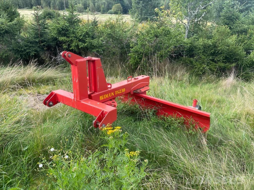 Duun TS 230 제설 블레이드 및 제설기