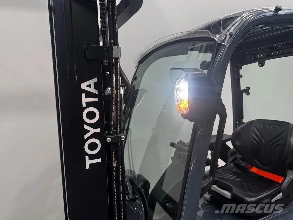 Toyota 8 FBM 20 T 전동 지게차