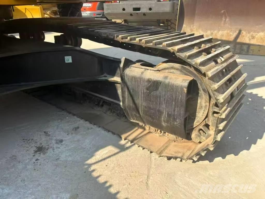 CAT 330D2L 대형 굴삭기 29톤 이상