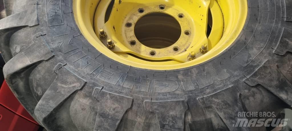 Michelin 14.9R24 타이어, 휠 및 림