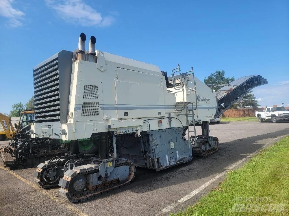 Wirtgen 2000 아스팔트 콜드 밀링 기계