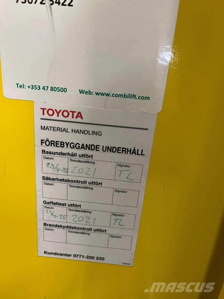 Combilift C3000STE 4방향 리치트럭