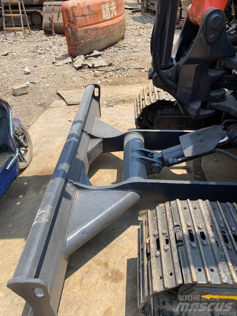 Kubota KX 163 중형굴삭기 7톤-28톤