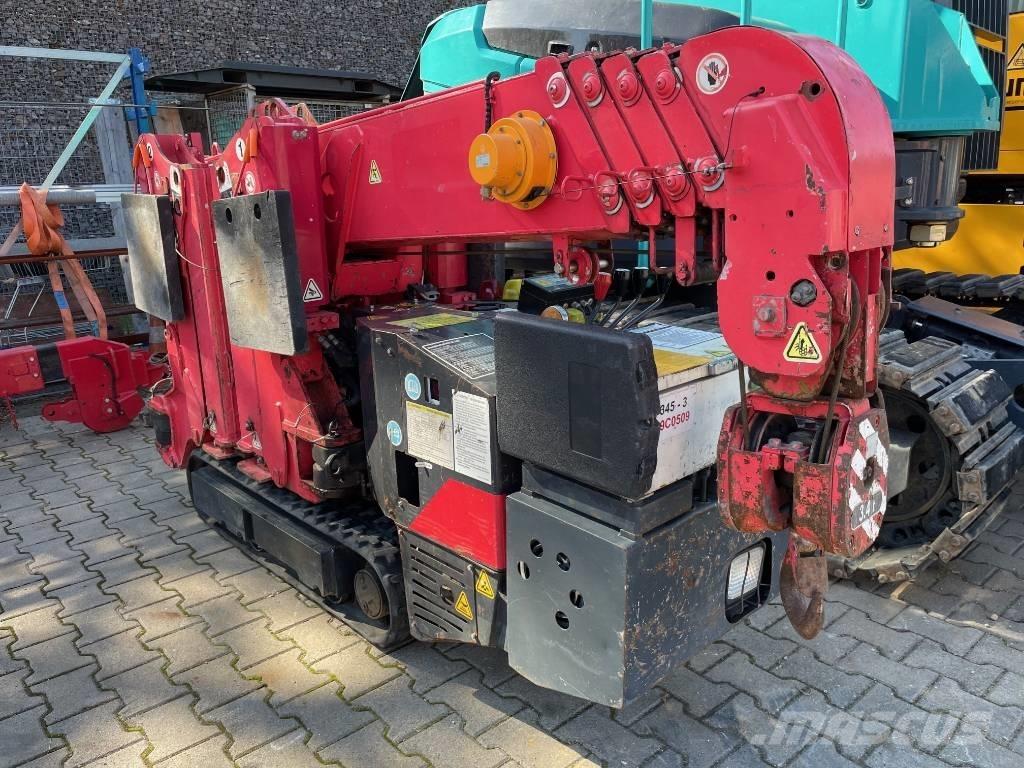 Unic B-345 트랙 크레인