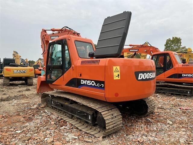 Doosan DH150LC-7 중형굴삭기 7톤-28톤