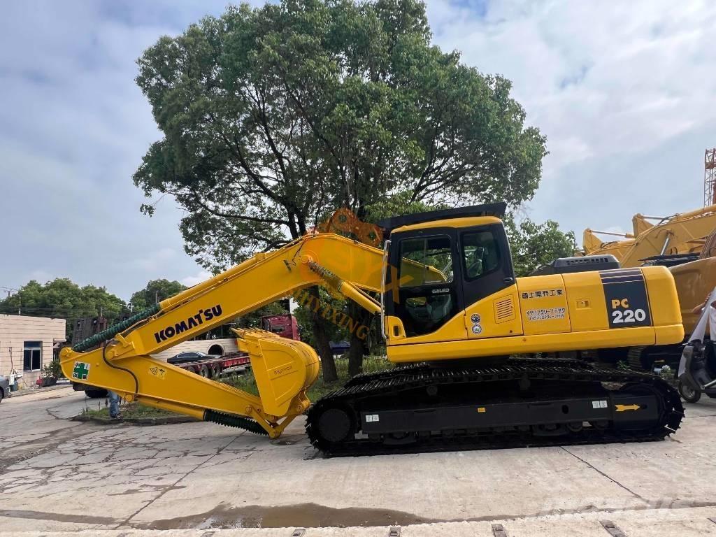 Komatsu PC 220-7 대형 굴삭기 29톤 이상