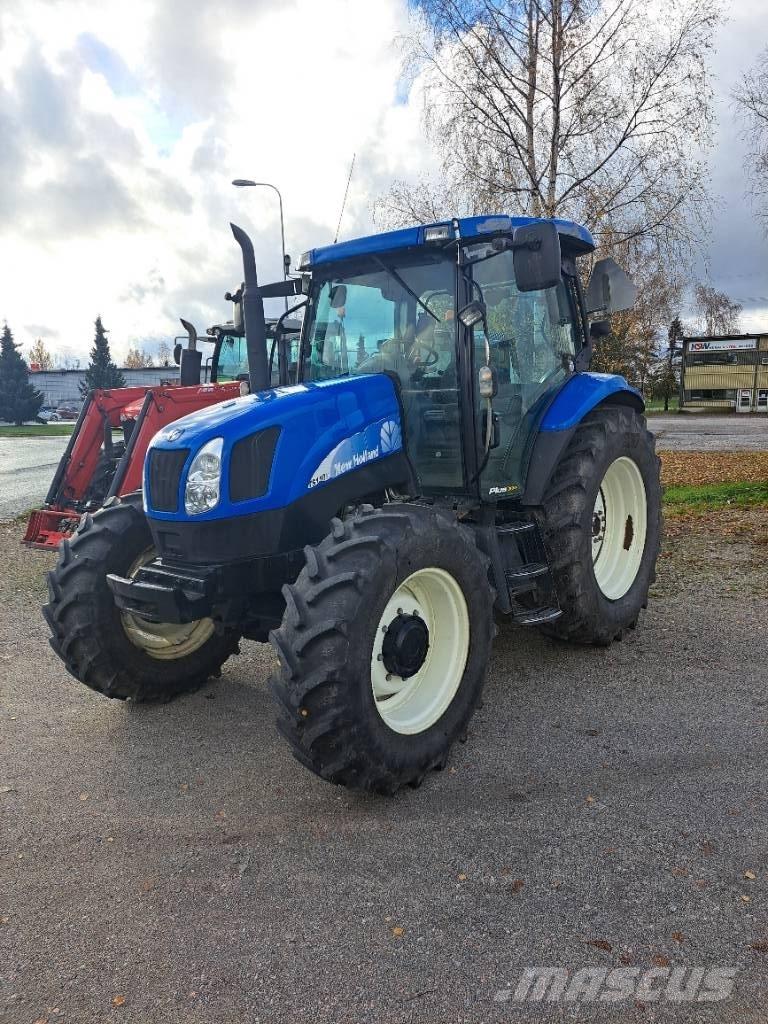 New Holland TS110A 트랙터