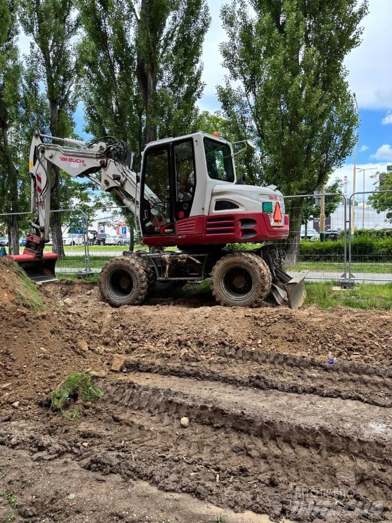 Takeuchi TB295W  휠 굴삭기