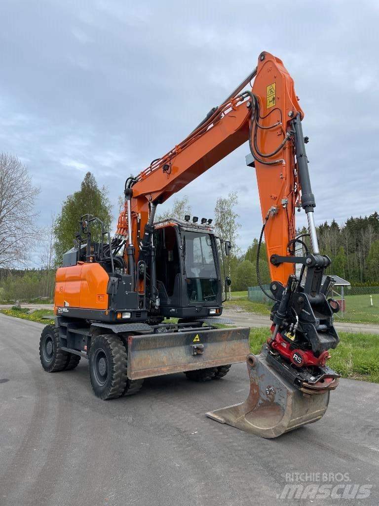 Doosan DX 165 W  휠 굴삭기