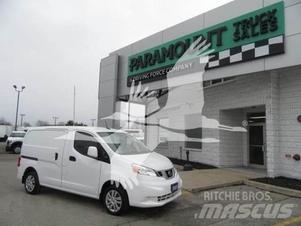 Nissan NV200 건설 장비 - 기타