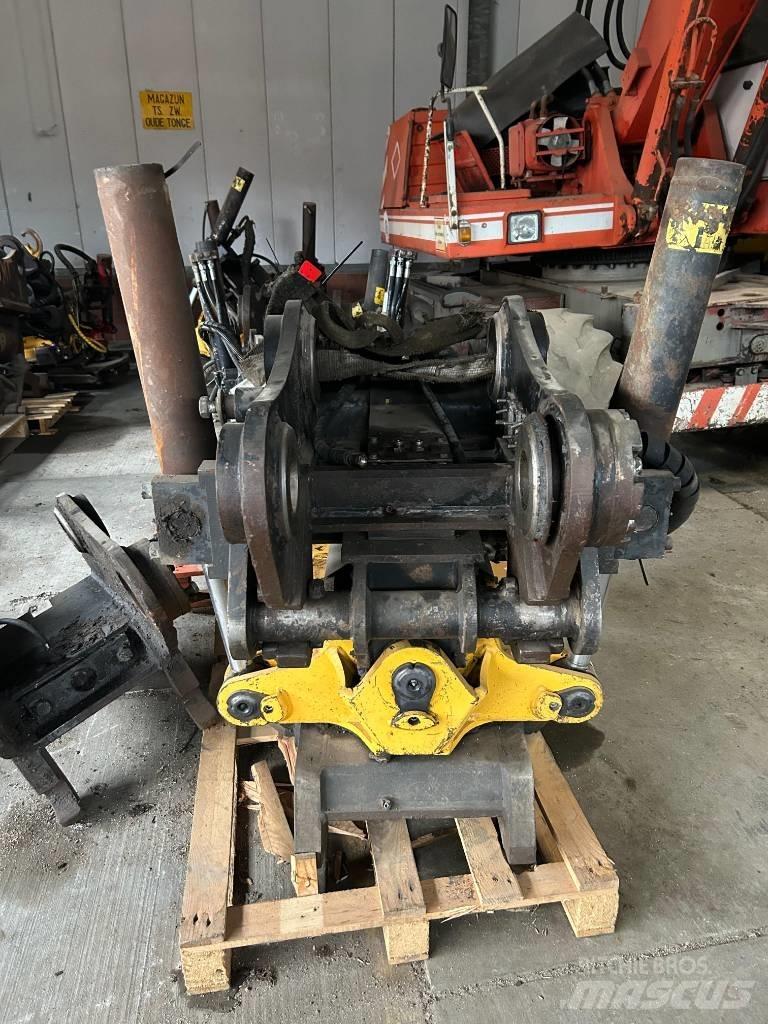 Engcon Tiltrotator 로테이터