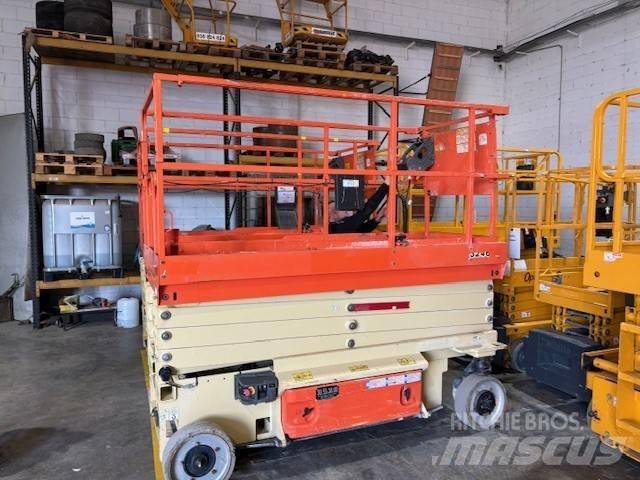 JLG ES3246 가위형 리프트