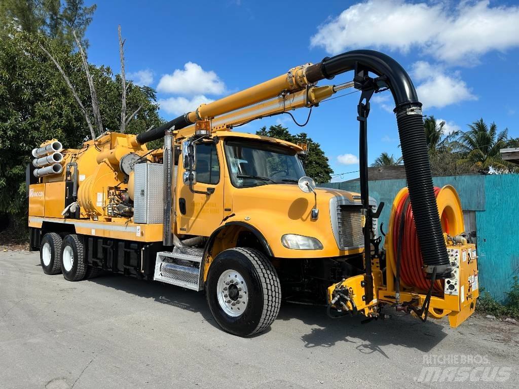 Freightliner M2 콤비/진공 트럭