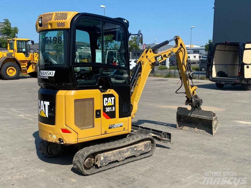 CAT 301.8 소형 굴삭기 7톤 미만