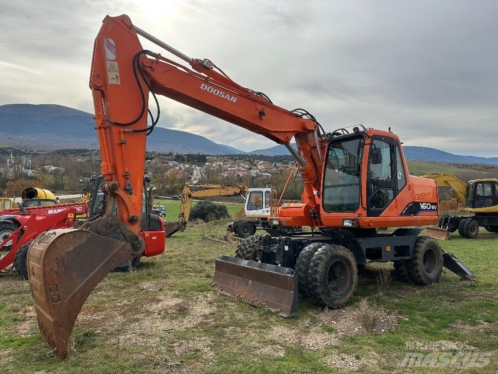 Doosan Solar 160 W V  휠 굴삭기