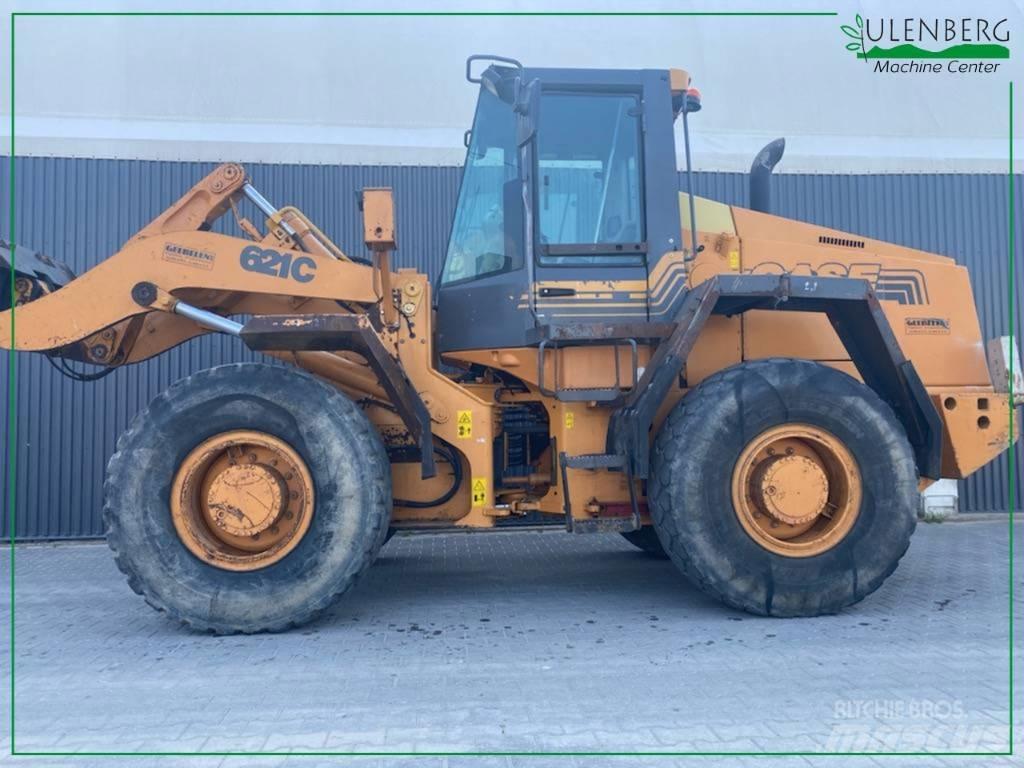 CASE 621 C  휠로우더