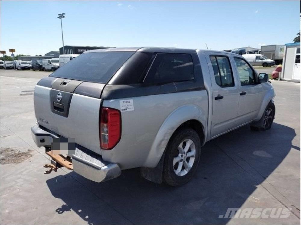 Nissan Navara 1 픽업/드롭사이드