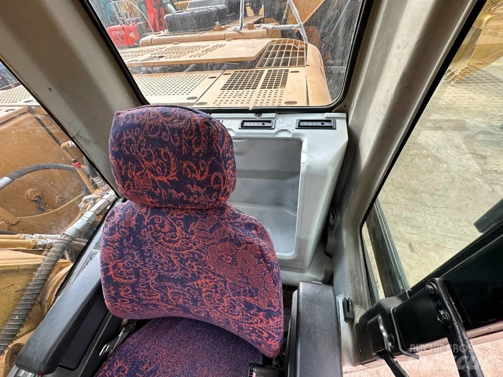 CAT 320 C L 대형 굴삭기 29톤 이상