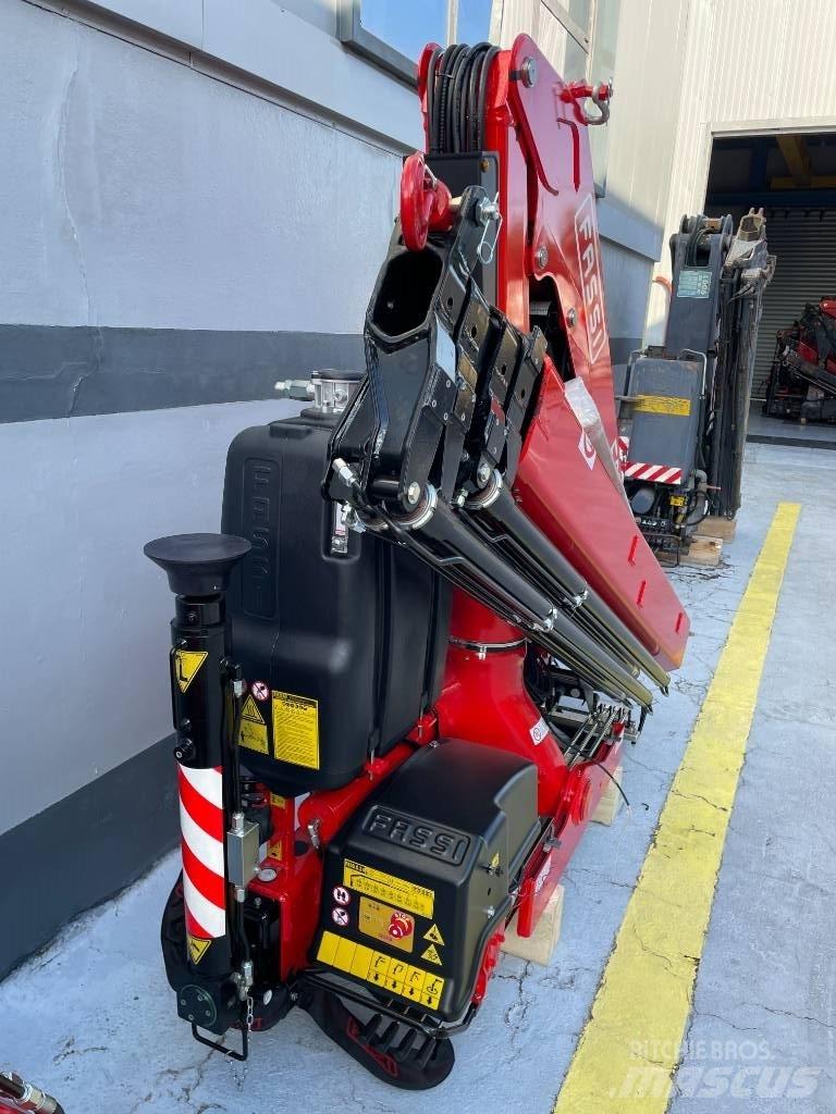 Fassi F85B.0.24 로더 크레인