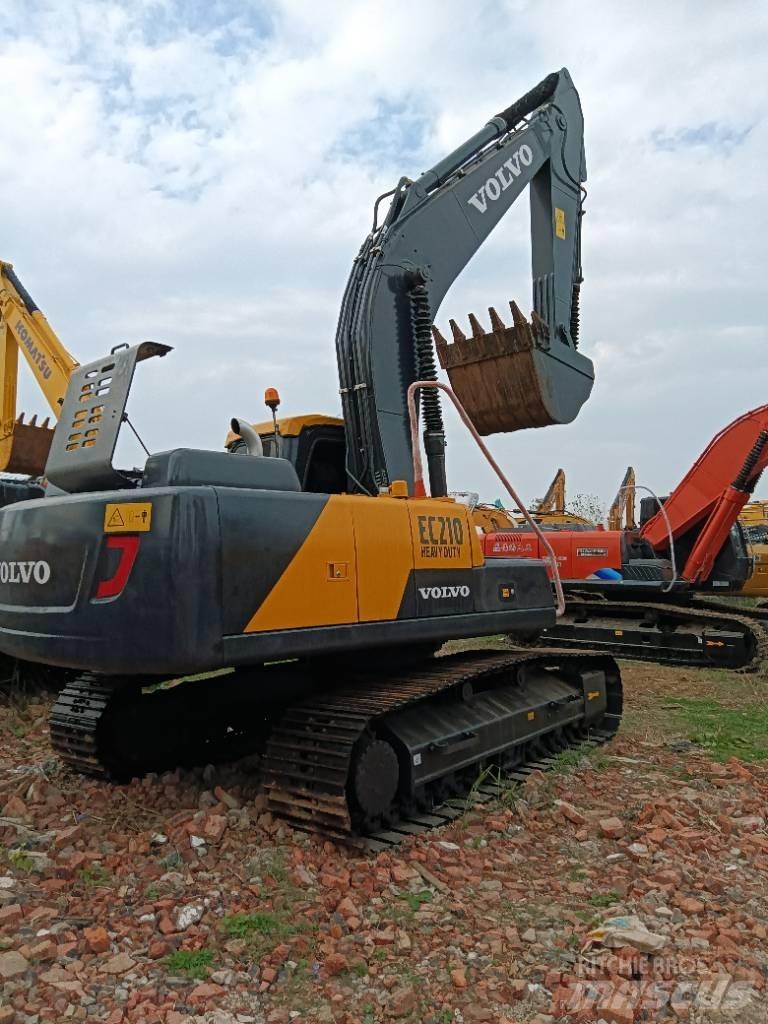 Volvo EC 240 대형 굴삭기 29톤 이상