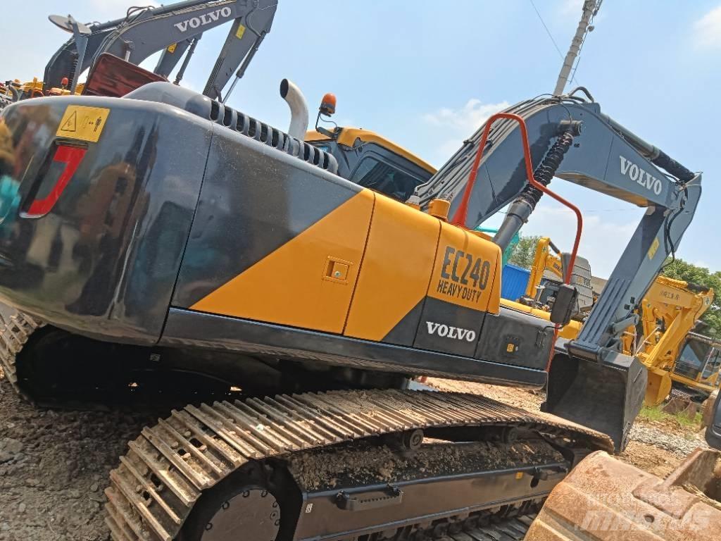 Volvo EC 240 대형 굴삭기 29톤 이상
