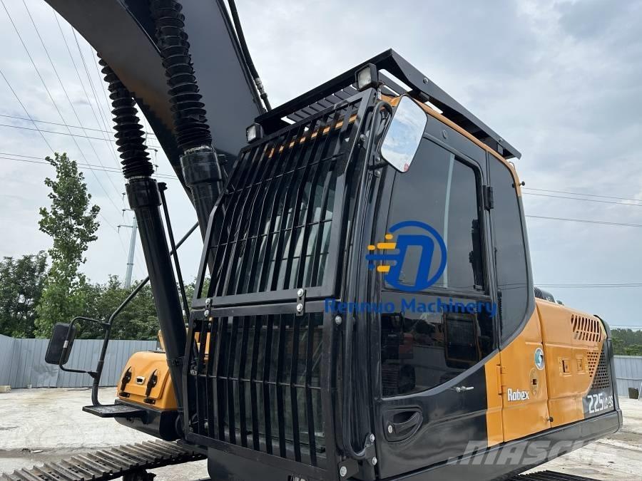 Hyundai 225LC-9S 대형 굴삭기 29톤 이상