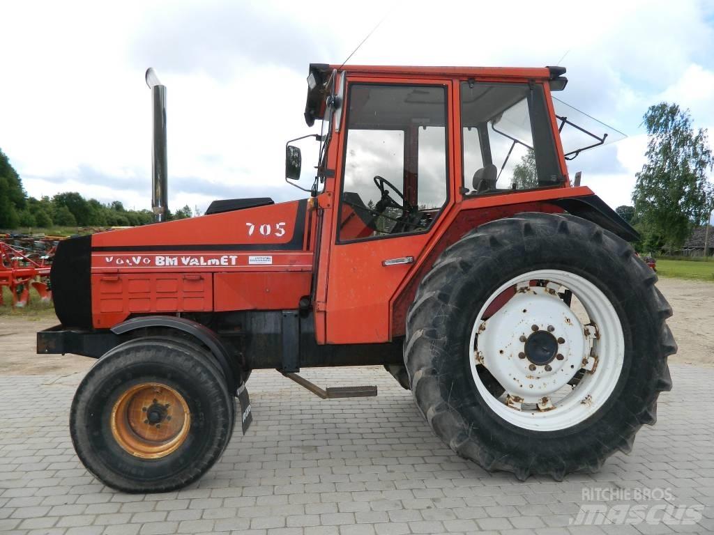 Valmet 705 트랙터