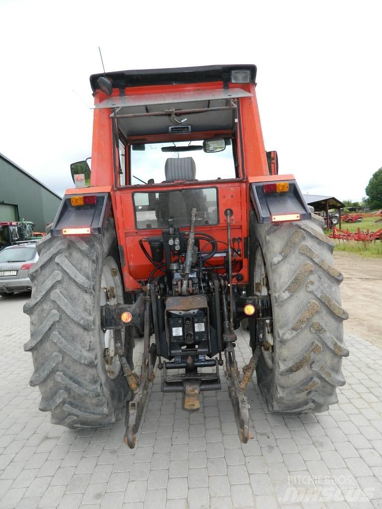 Valmet 705 트랙터
